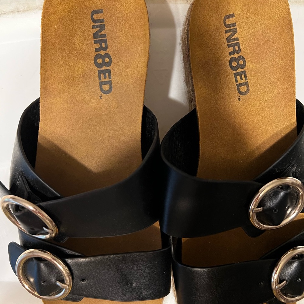 UnR8ed Black Wedge Sandals size 8